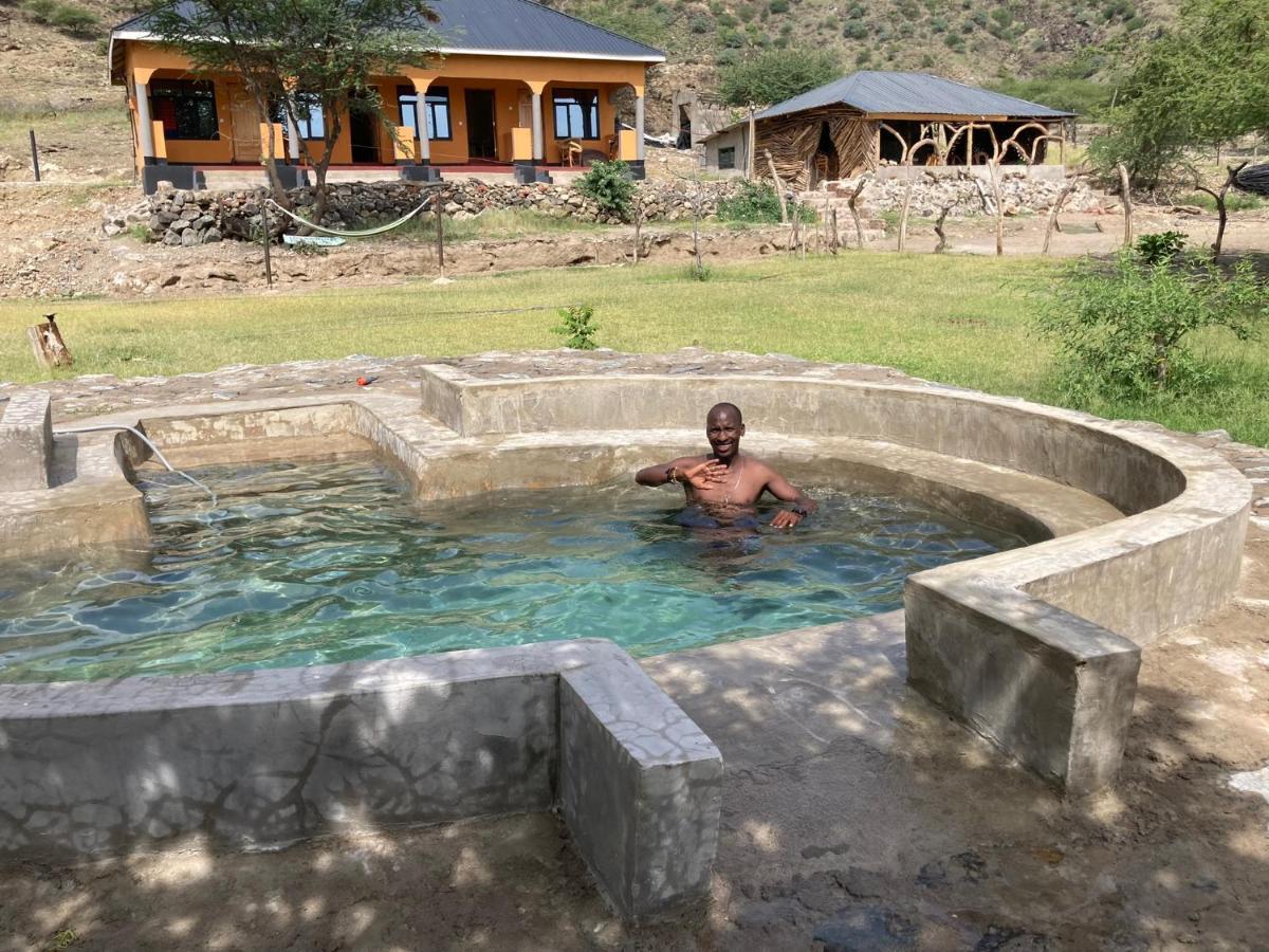 Mtowabaga Lake Natron Maasai Guesthouse المظهر الخارجي الصورة